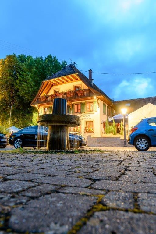 فندق Mühlenbachفي  Gasthaus Ochsen المظهر الخارجي الصورة